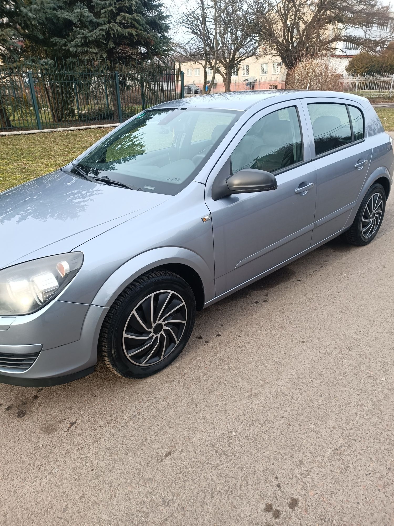 Автомобіль ОПЕЛЬ АСТРА