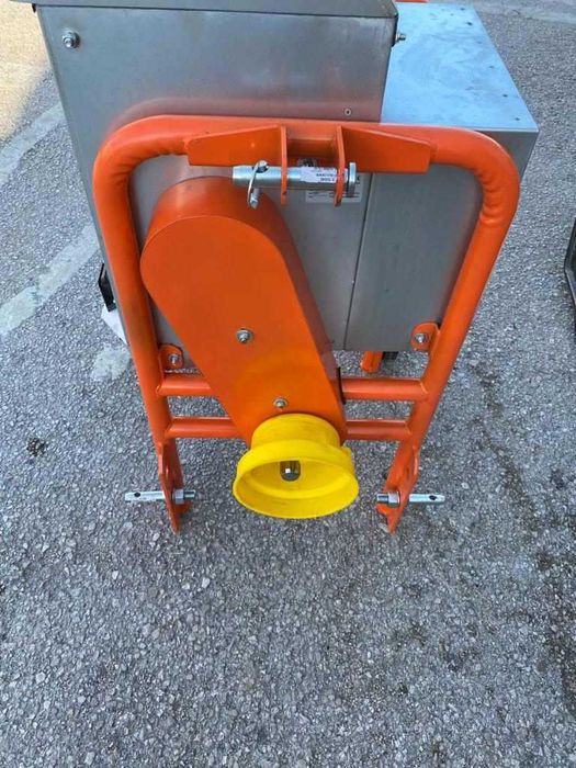 Malhadeira/Debulhadora/escarolador Trator Novo