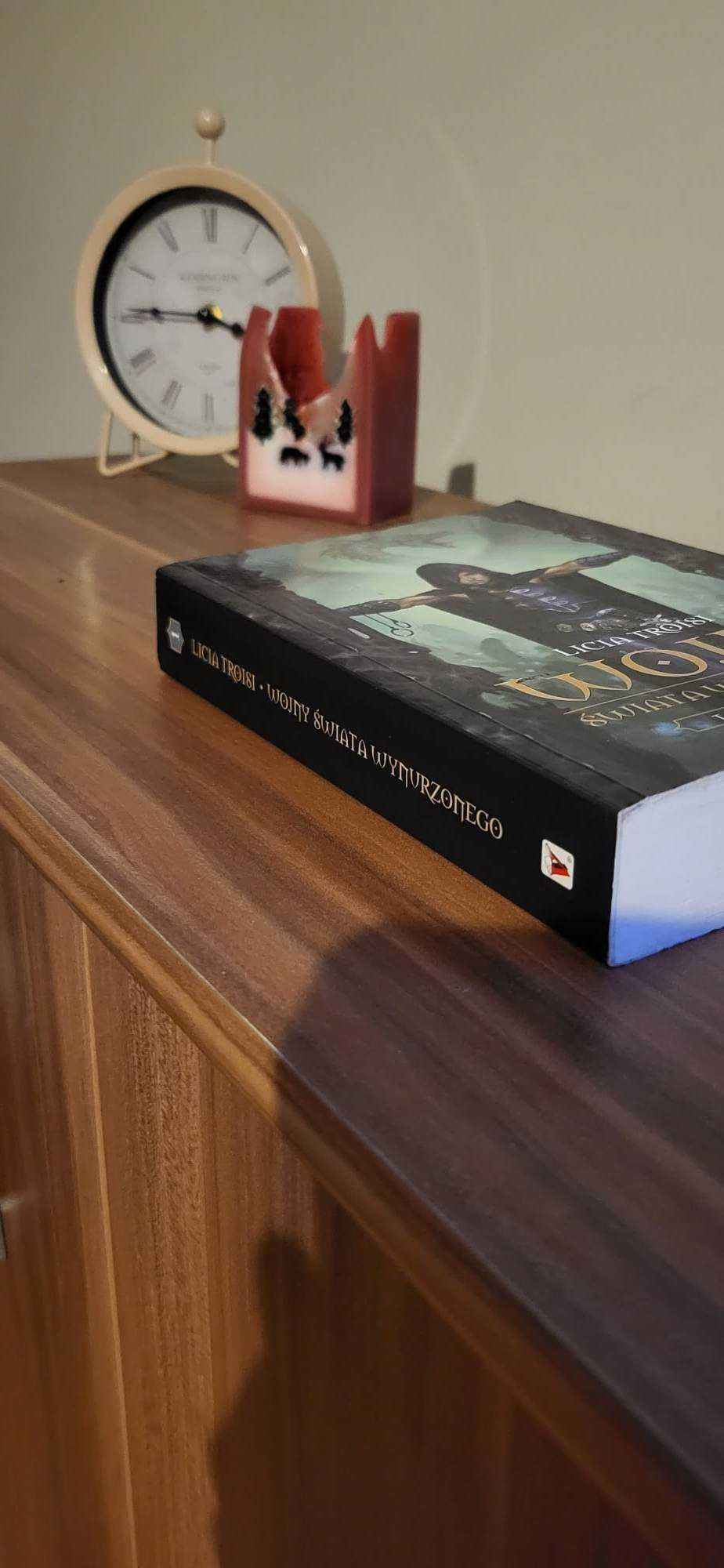 Wojny Świata Wynurzonego TOM I - JAK NOWA