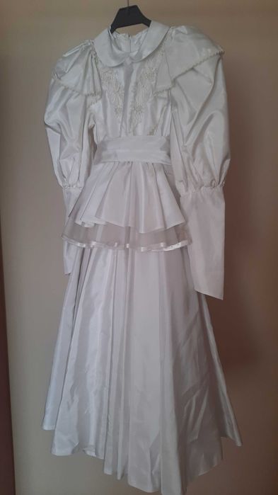 Sukienka komunijna z dodatkami