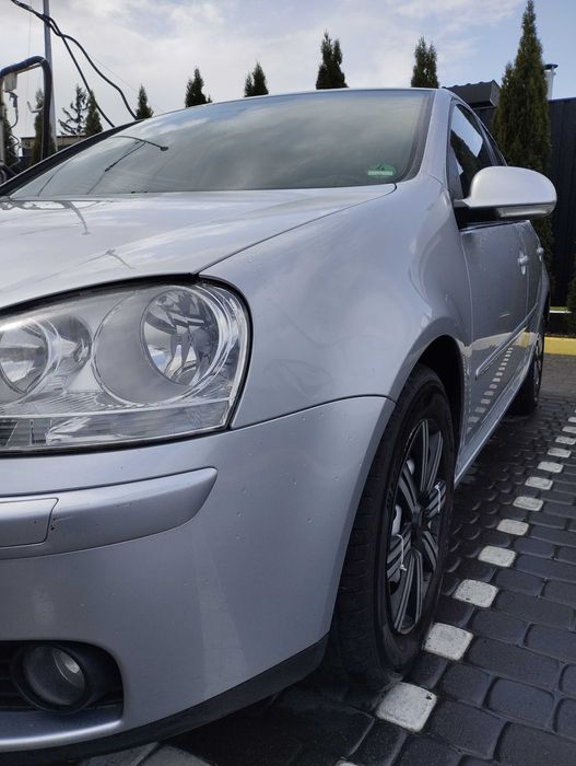 ПРОДАМ Volkswagen  golf V