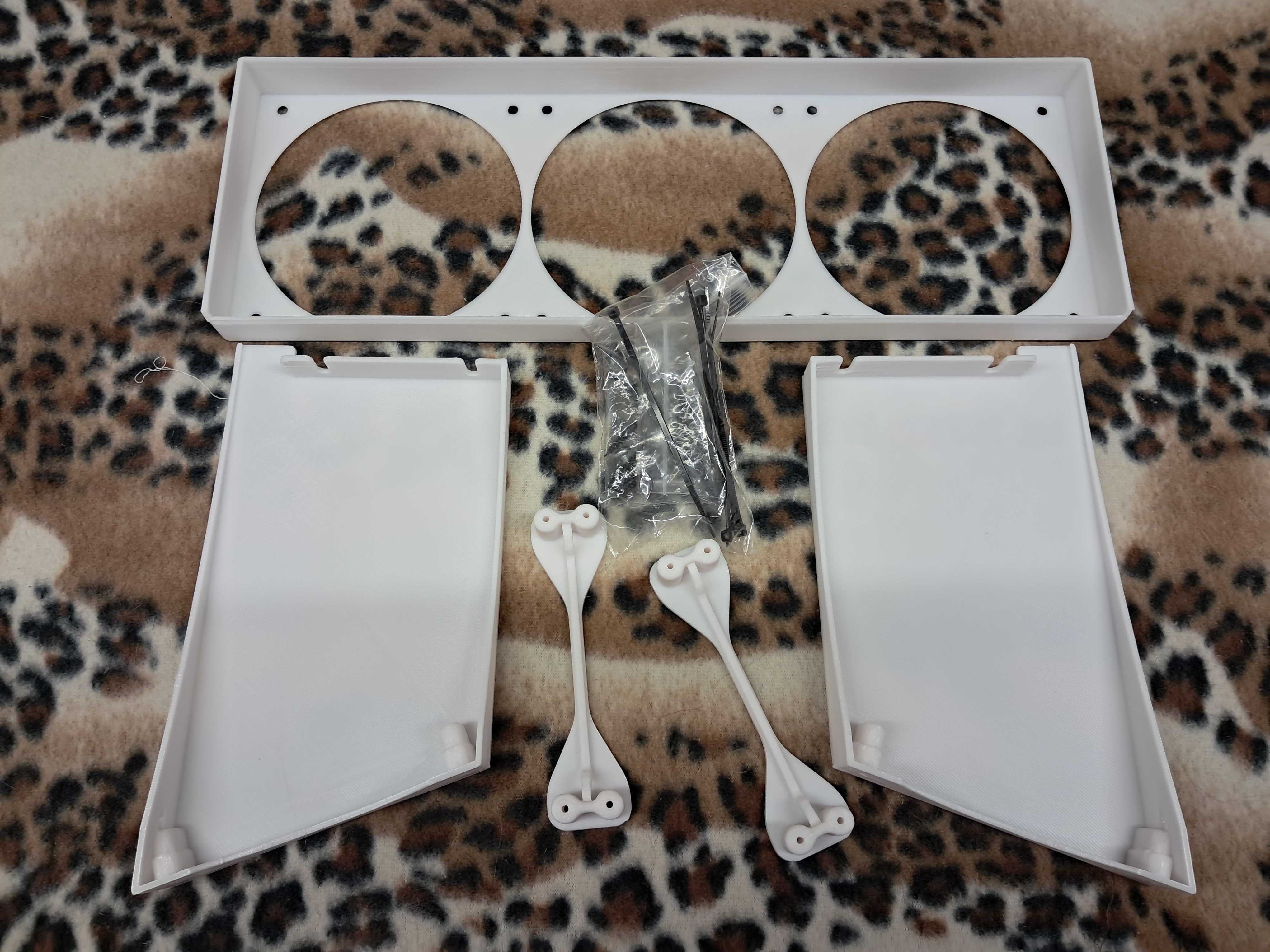Chłodzenie do falownik Hybrydowy Deye 12 kW SUN-12K-SG04LP3-EU