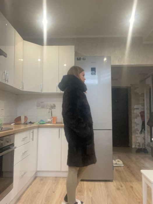 Тепла шуба зі зручним, красивим капюшоном (сурок)