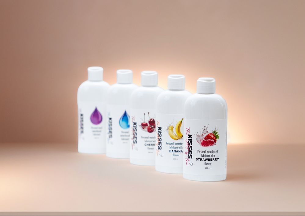 АКЦИЯ!Гель-лубрикант с ароматом клубники KISSES 200ml на водной основе