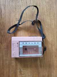 Walkman / przenośny odtwarzacz kaset Kajtek (Unitra)