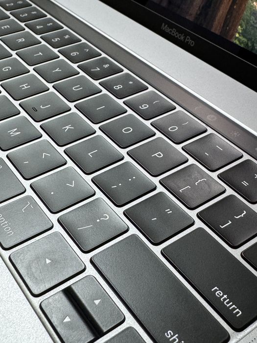 MacBook Pro 2018 (comprado 2020) i9 2.9Ghz 32gb 512ssd