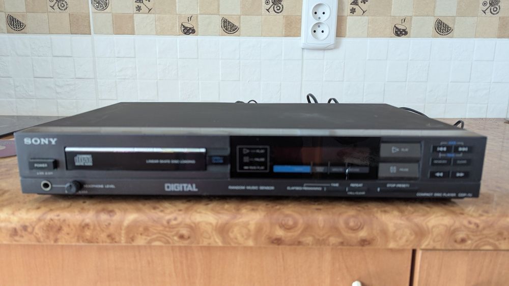 Сд проигрыватель Sony CDP 70 для рынка Японии 220в