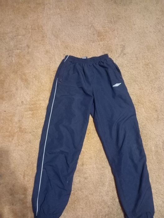нейлоновые штаны Umbro