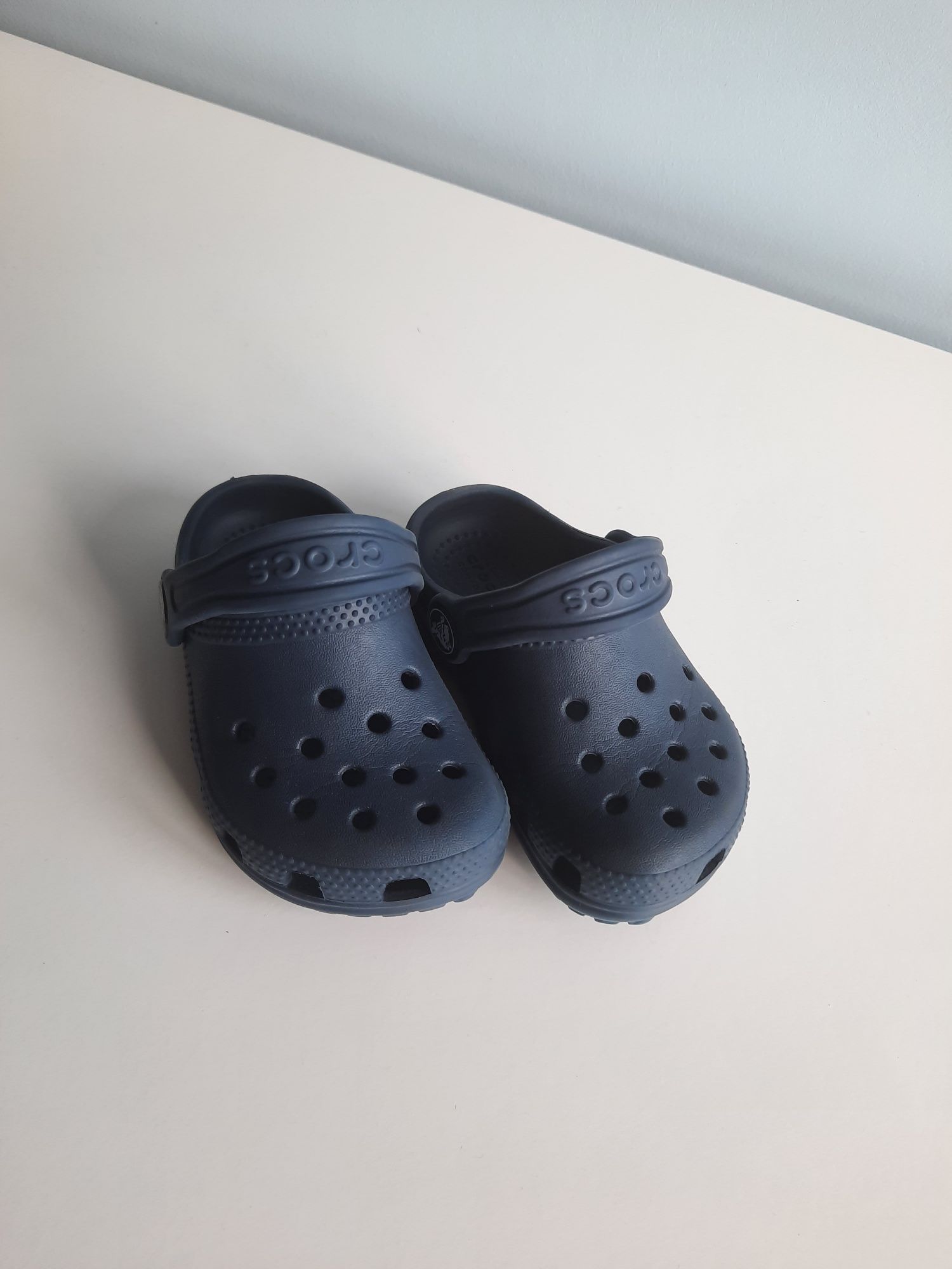 Crocs tam. C6