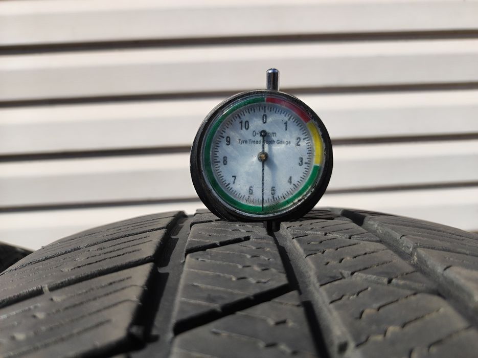 215.60.17 Dwie opony zimowe Barum