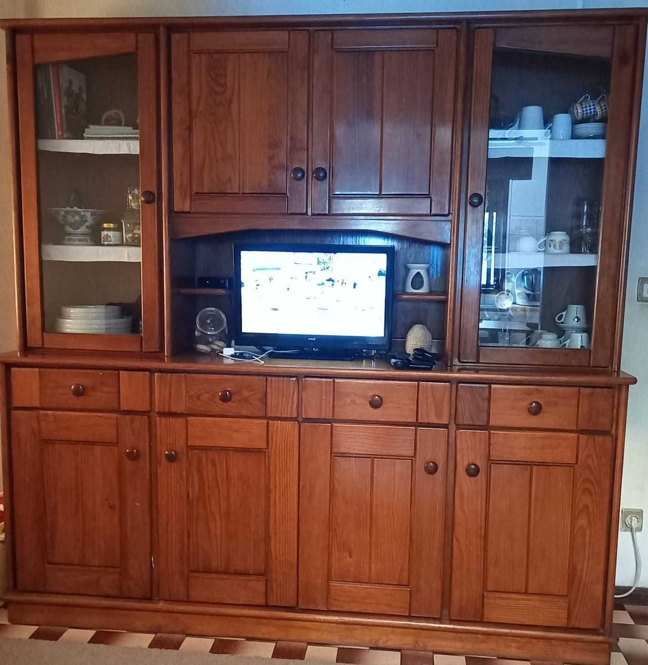 Movel tv com arrumos
