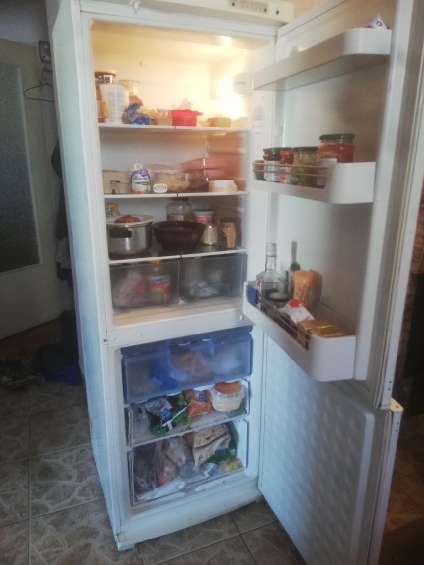 Duża 2drzwiowa lodówka Bosch