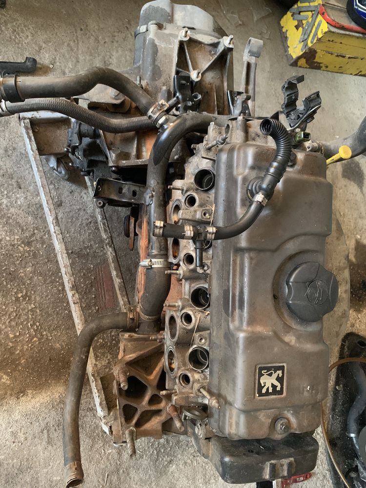 Motor reconstruido peugeot 206 hfz