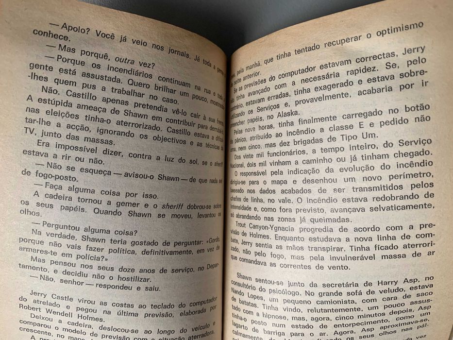 Os Incendiários da Floresta, de Hank Searls
