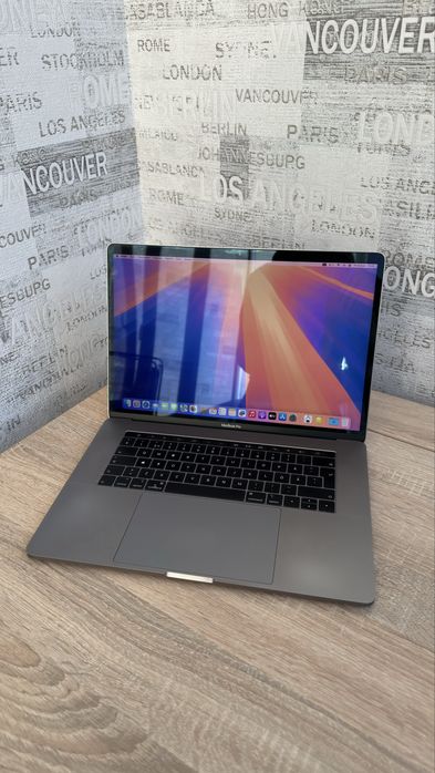 MacBook Pro 15” (2018) з Touch Bar