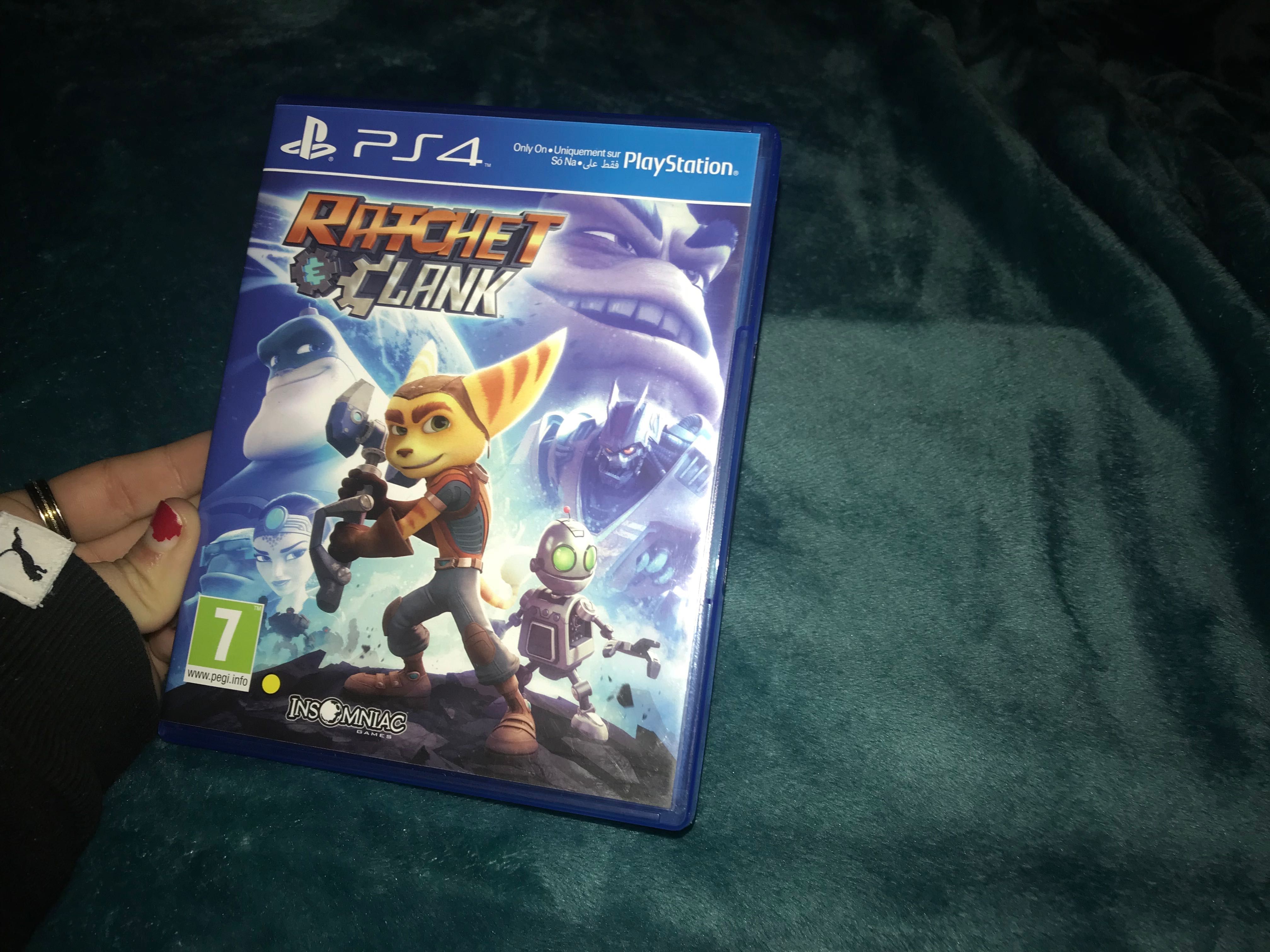 Jogos da play 4 com muito pouco uso