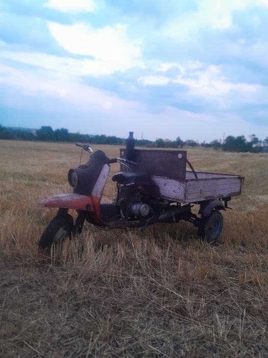 Продам мотоцикли