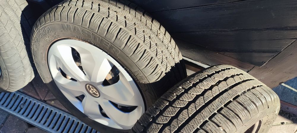 Koła zimowe Toyota Prius 2 ,  3 generacja
