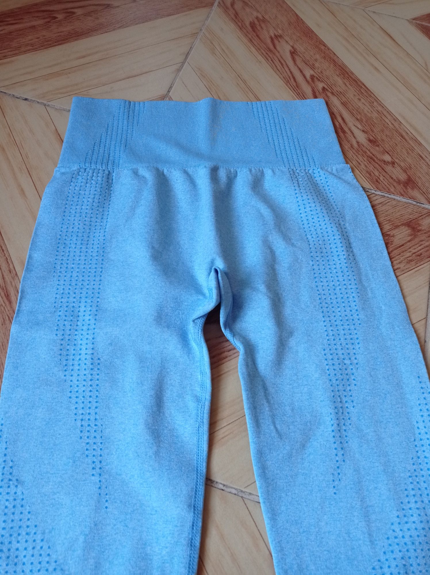 Legginsy sportowe damskie