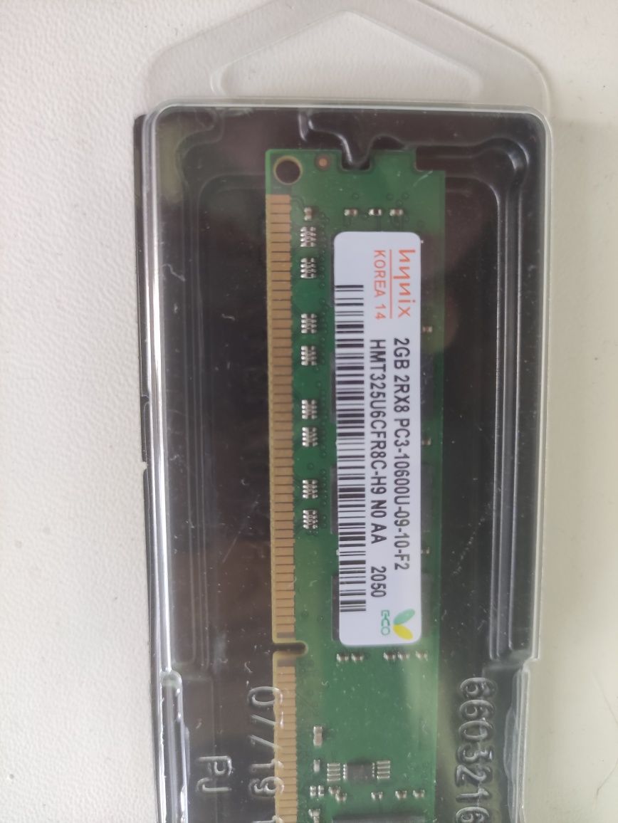 Hynix DDR3 2Gb 2Rx8 1333Mhz PC3-10600U-9-10-f2(HMT325U6CFR8C-H9)