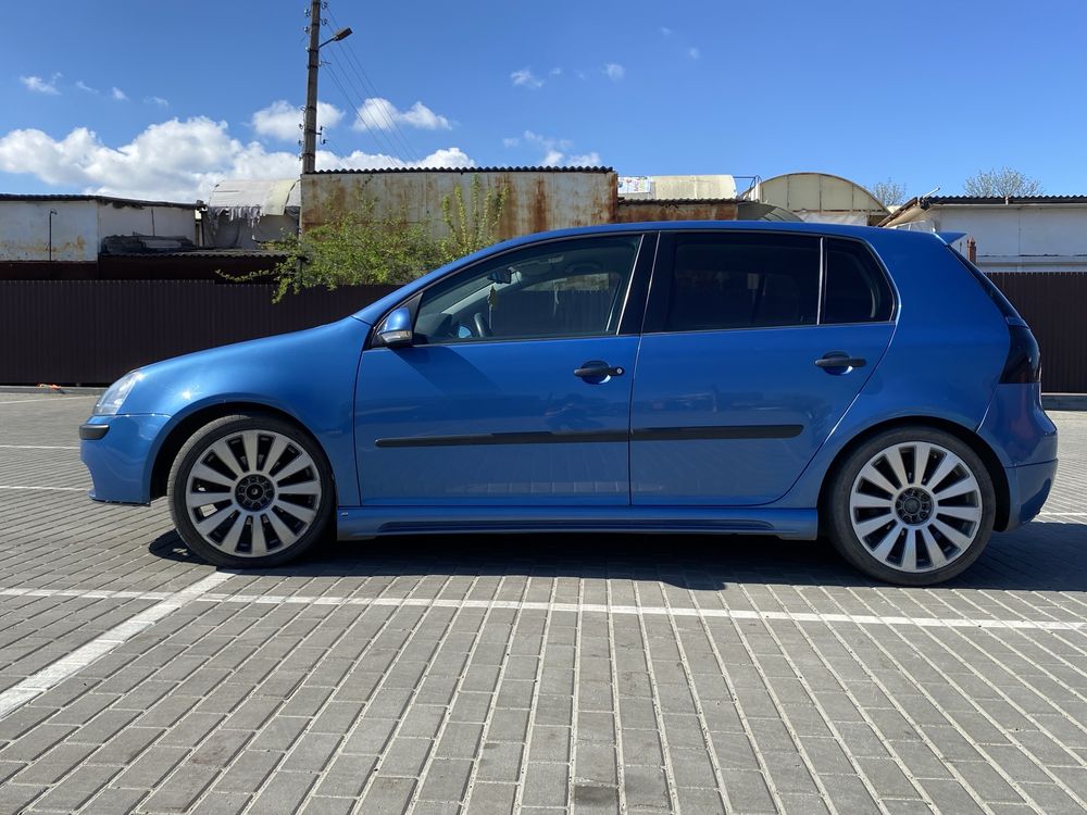 Volkswagen golf V