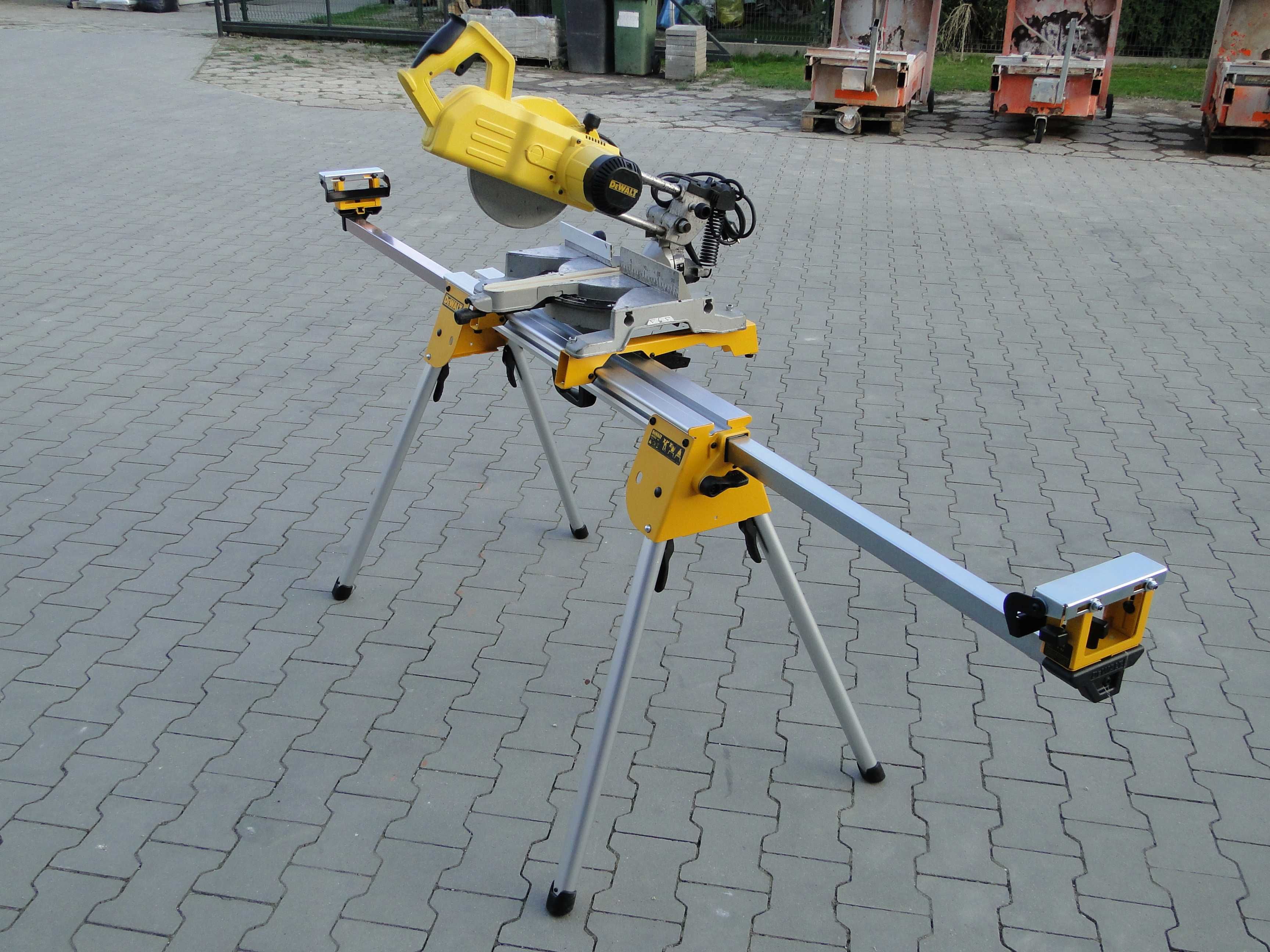 Ukośnica piła DEWALT DW 777 TELESKOP Professional Stół Dewalt DE