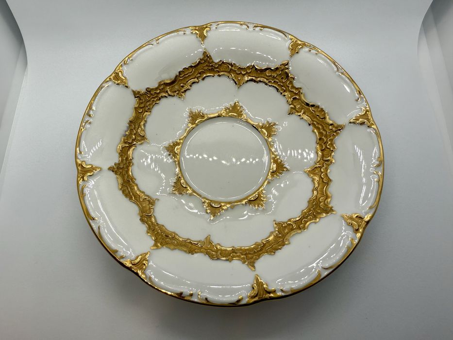 Miśnia / Meissen elegancka filiżanka bogato złocona wzór B-Form
