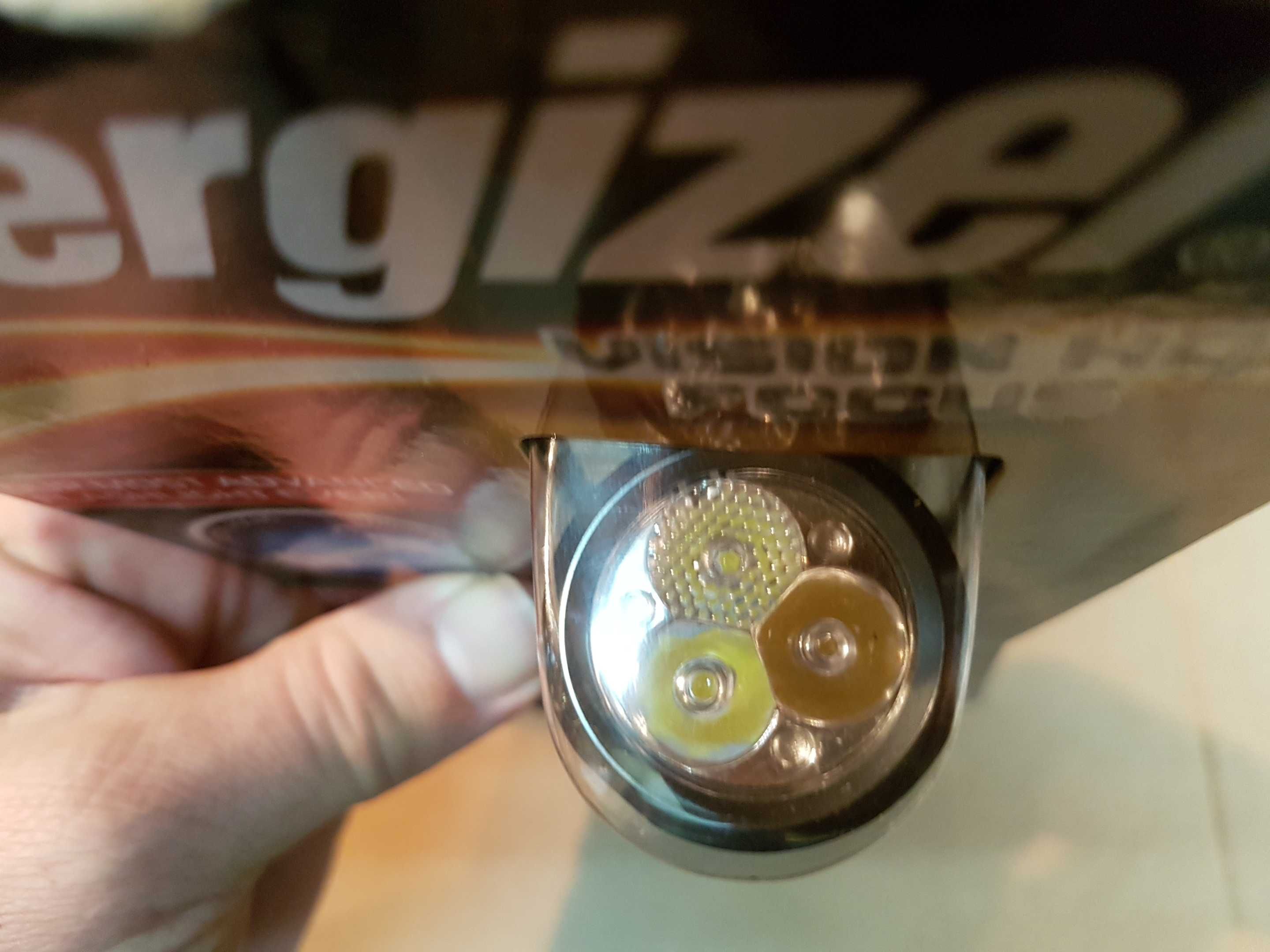 Latarka Energizer MaxViz metal body.400 lumens.Wodoszczelna.