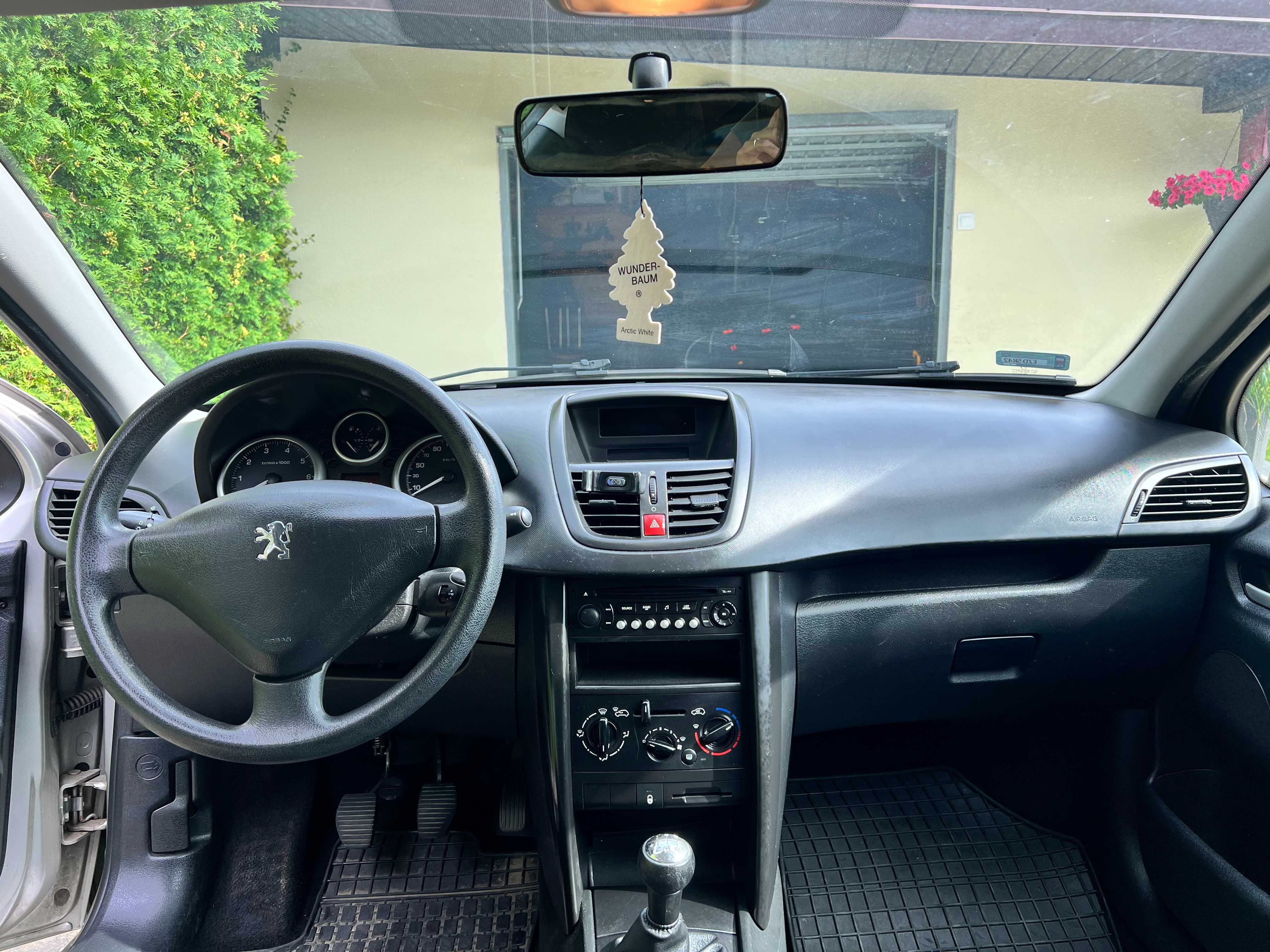 Peugeot 207 1.4 Benzyna 2007r. Prywatnie.
