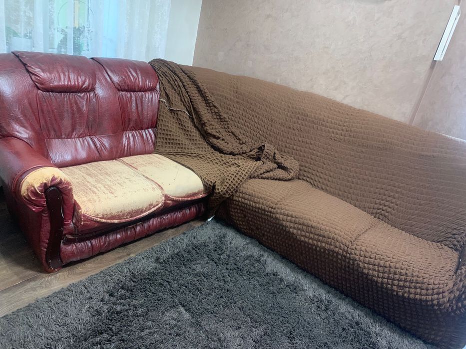 Шкірний куток і крісло