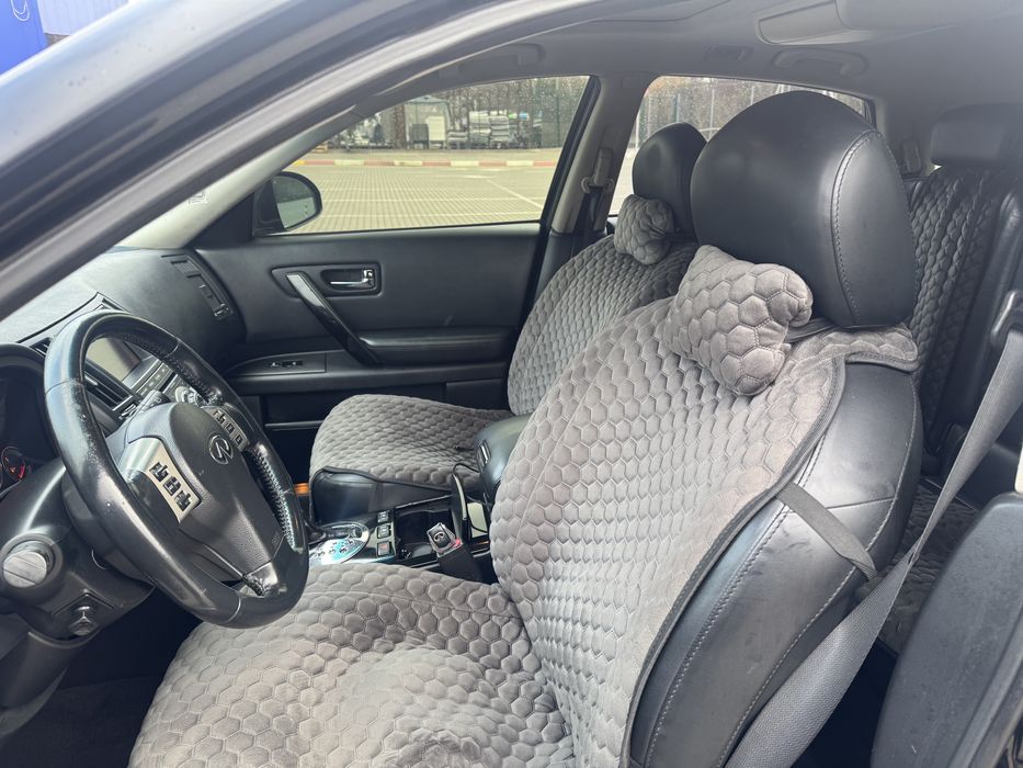Продам infiniti fx35