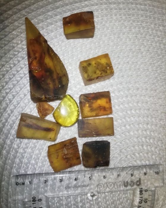 Bursztyn surowy bałtycki (Nr h39)