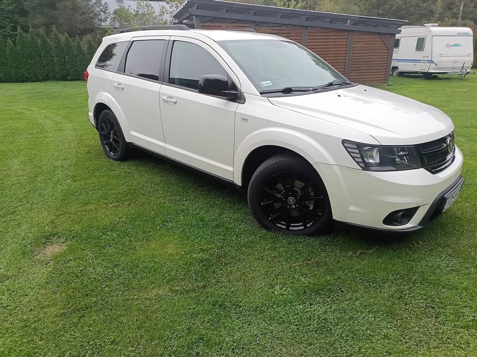 Fiat Freemont Black Code biała perła 142 tys 4x4 190hp