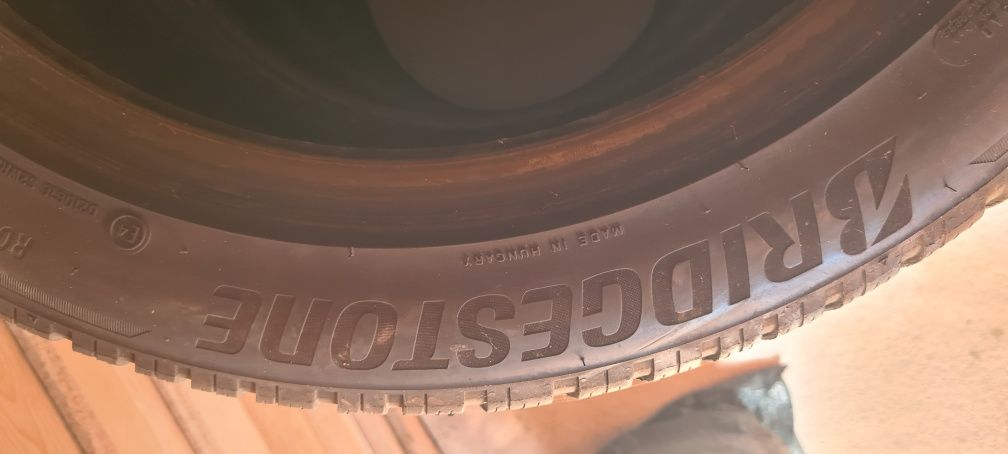 Opony zimowe Bridgestone Blizzak 255/45/18