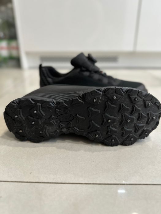 Buty antypoślizgowy, Sneakersy Piggsko 2469