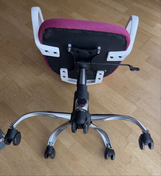 Крісло біло рожеве