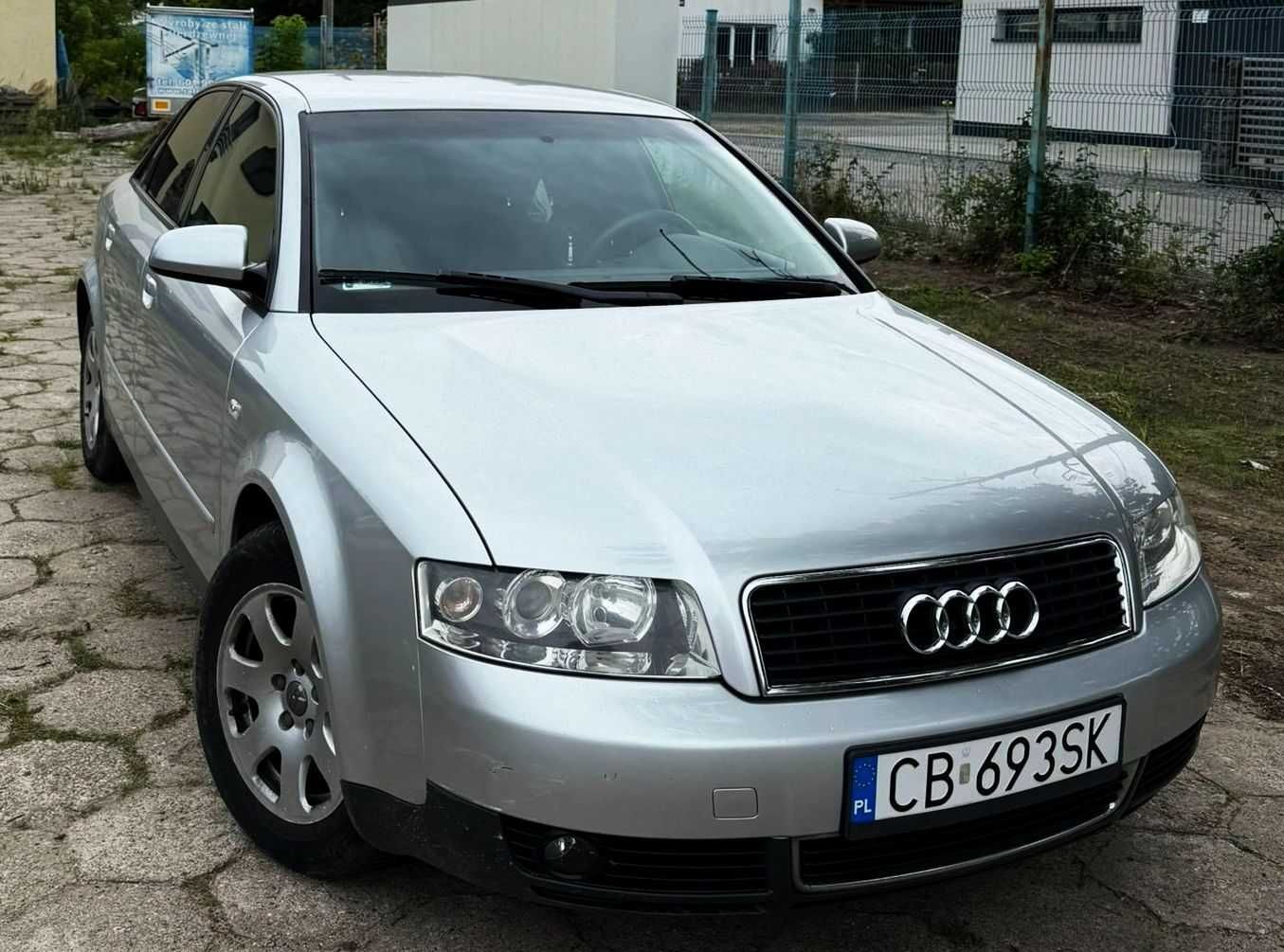 A4 B6 1.6 MPI BEZ RDZY bardzo zadbany 100% sprawny DŁUGIE OPŁATY KLIMA