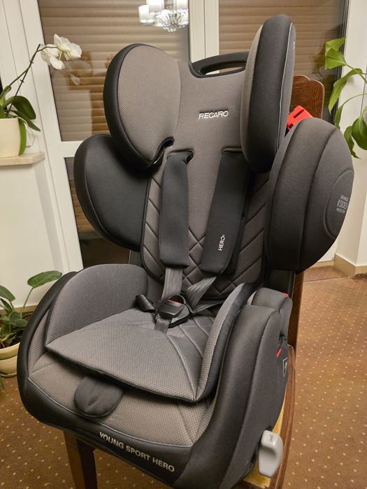 RECARO YOUNG SPORT HERO foteliksamochodowy