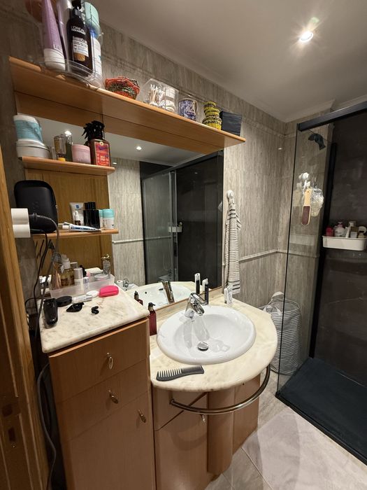 Movel de casa de banho com espelho