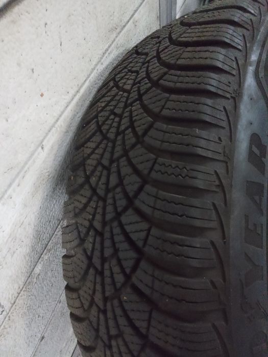 Felgi stalowe z oponami 15 4x114.3