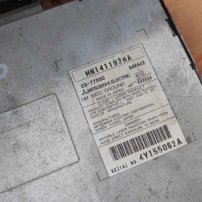 Radio + Zmieniarka CD Mitsubishi Colt VI Komplet