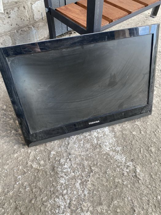 Монитор Toshiba