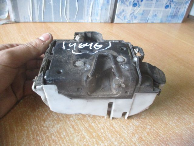 Fecho 6N1837015C VW POLO 2000 1.0I        3P BRANCO FE