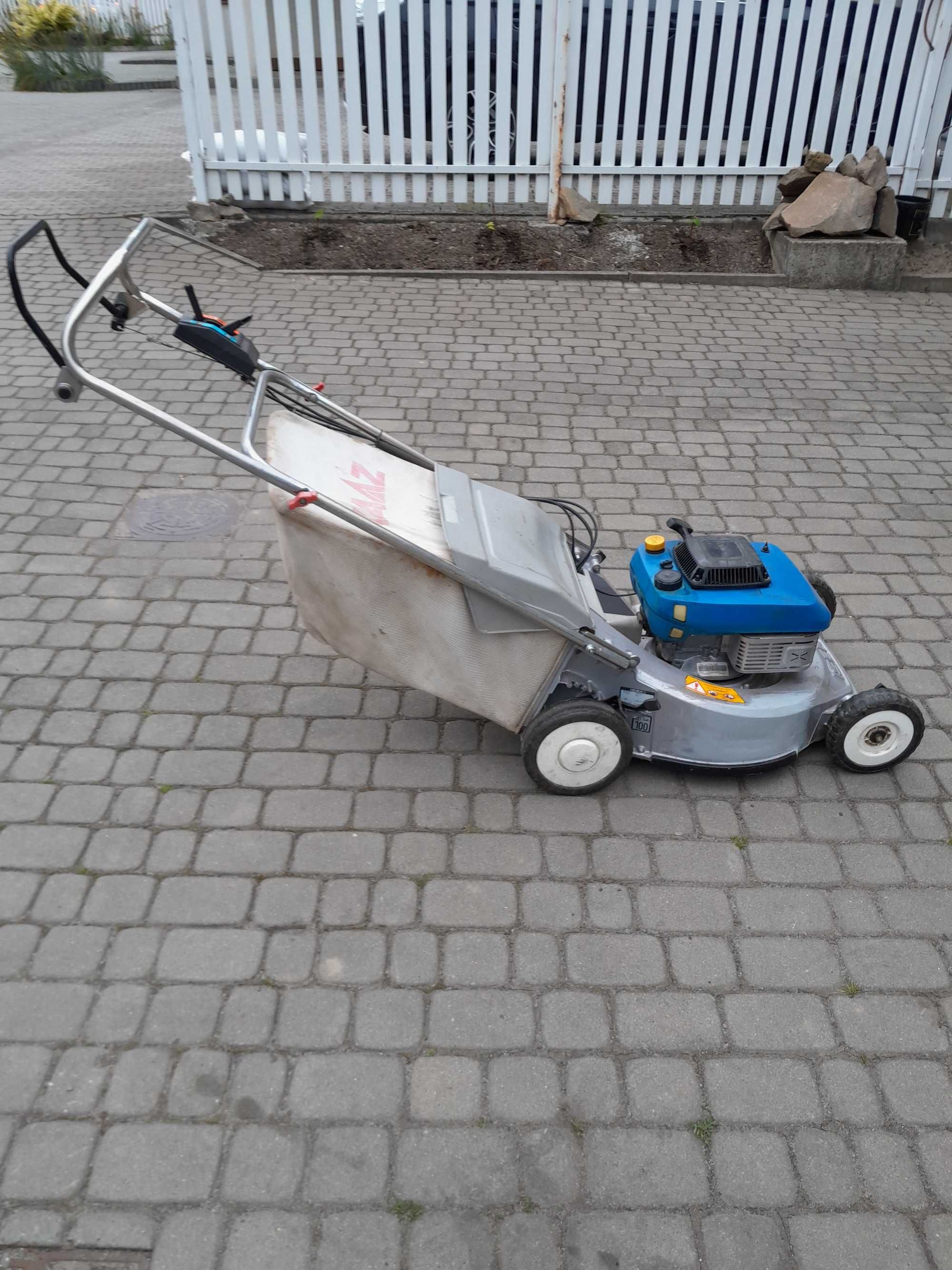 Kosiarka spalinowa iseki 521