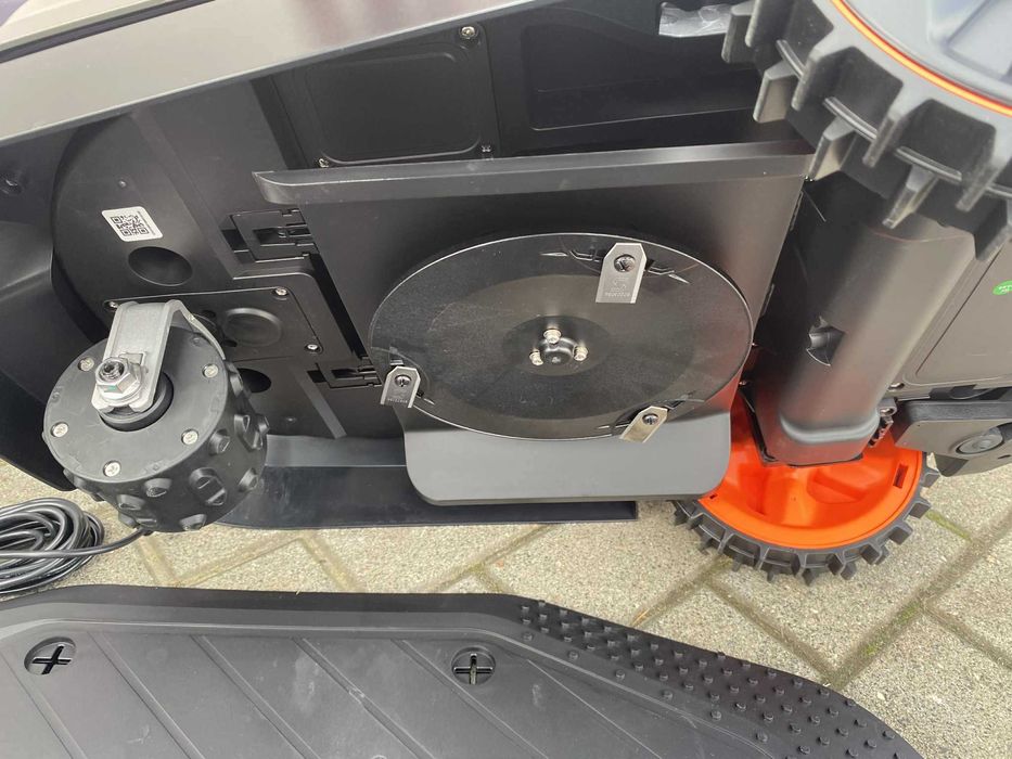 Cedrus SUNSEEKER ELITE X5 RT Kosiarka Robot Koszący 2000m2