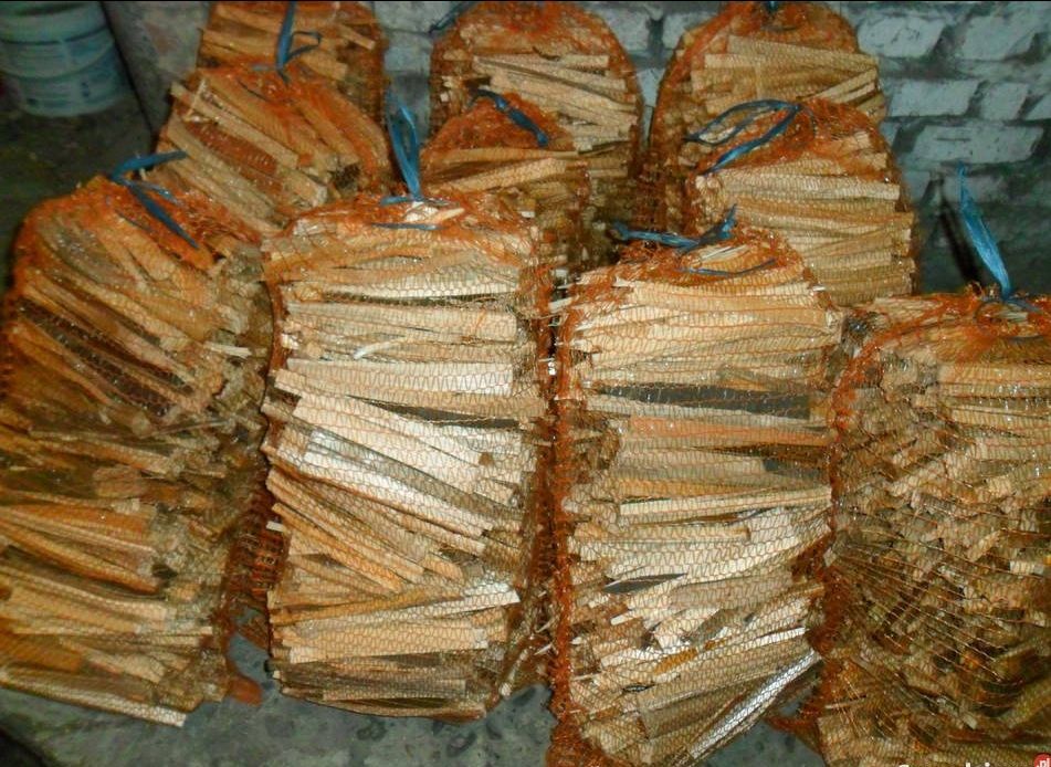 Drewno kominkowe na rozpałke rozpałkowe do pieca