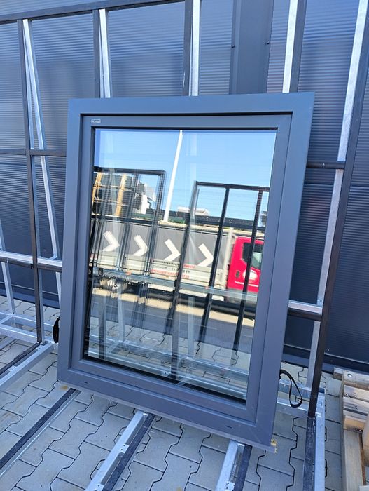 // Okno Okna  PVC PCV Veka82 Wiśniowski //