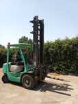 Empilhador Mitsubishi 25 a gasóleo