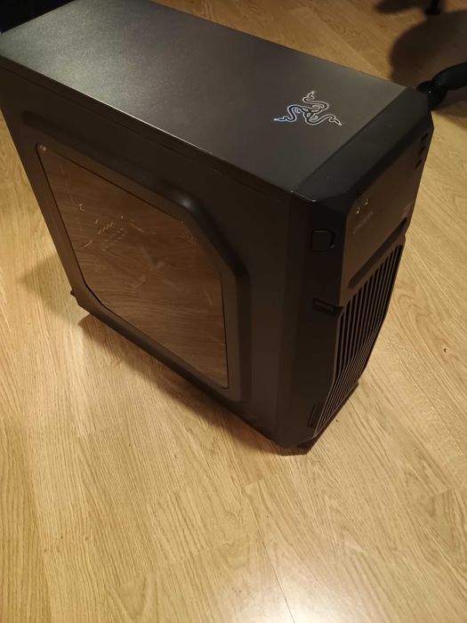 Komputer stacjonarny i7 7700K, 32 GB RAM, 480 GB SSD