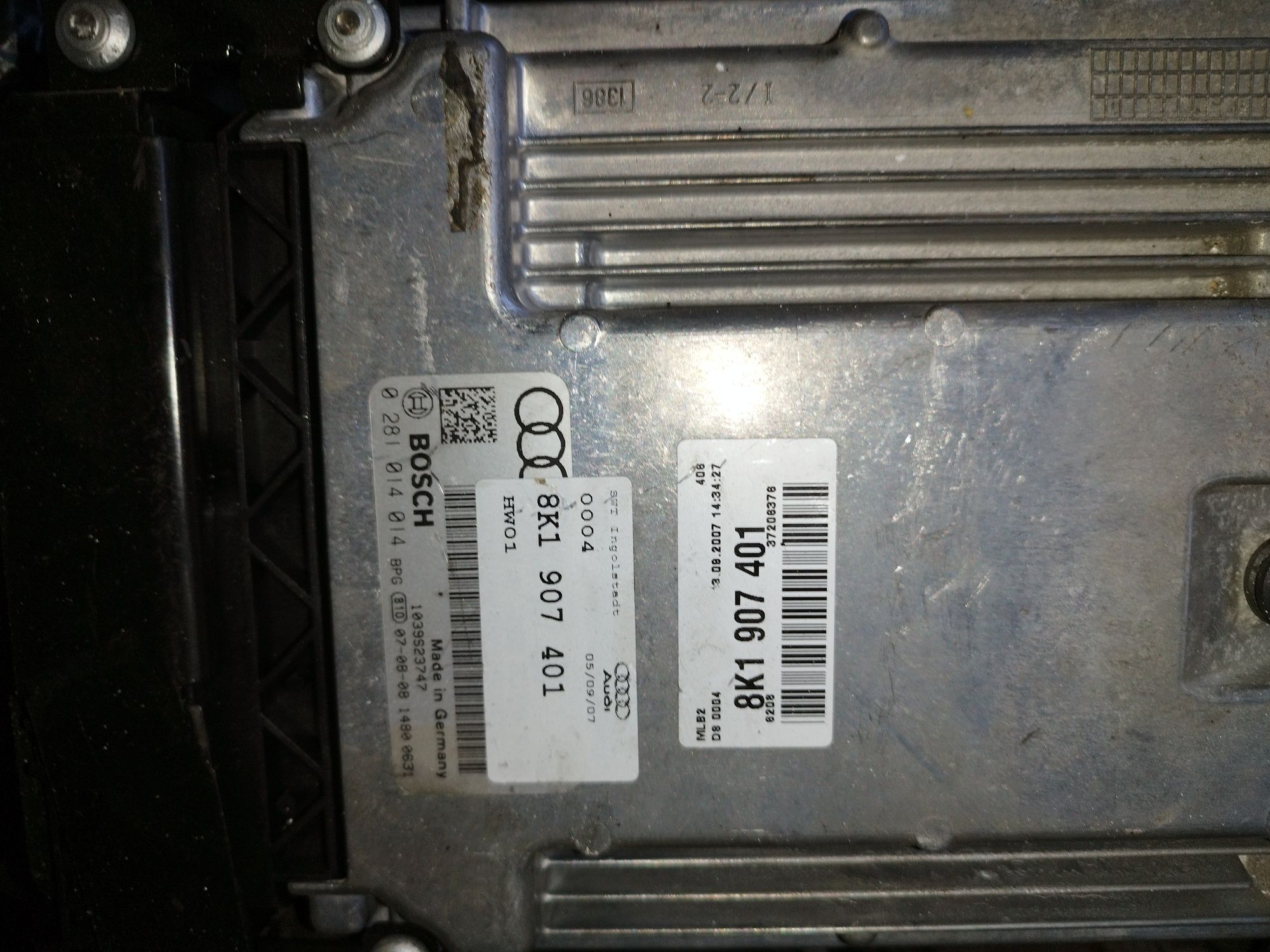 Блок управления двигателем Audi 2.7 TDI 8K1907401A 8K1907401D